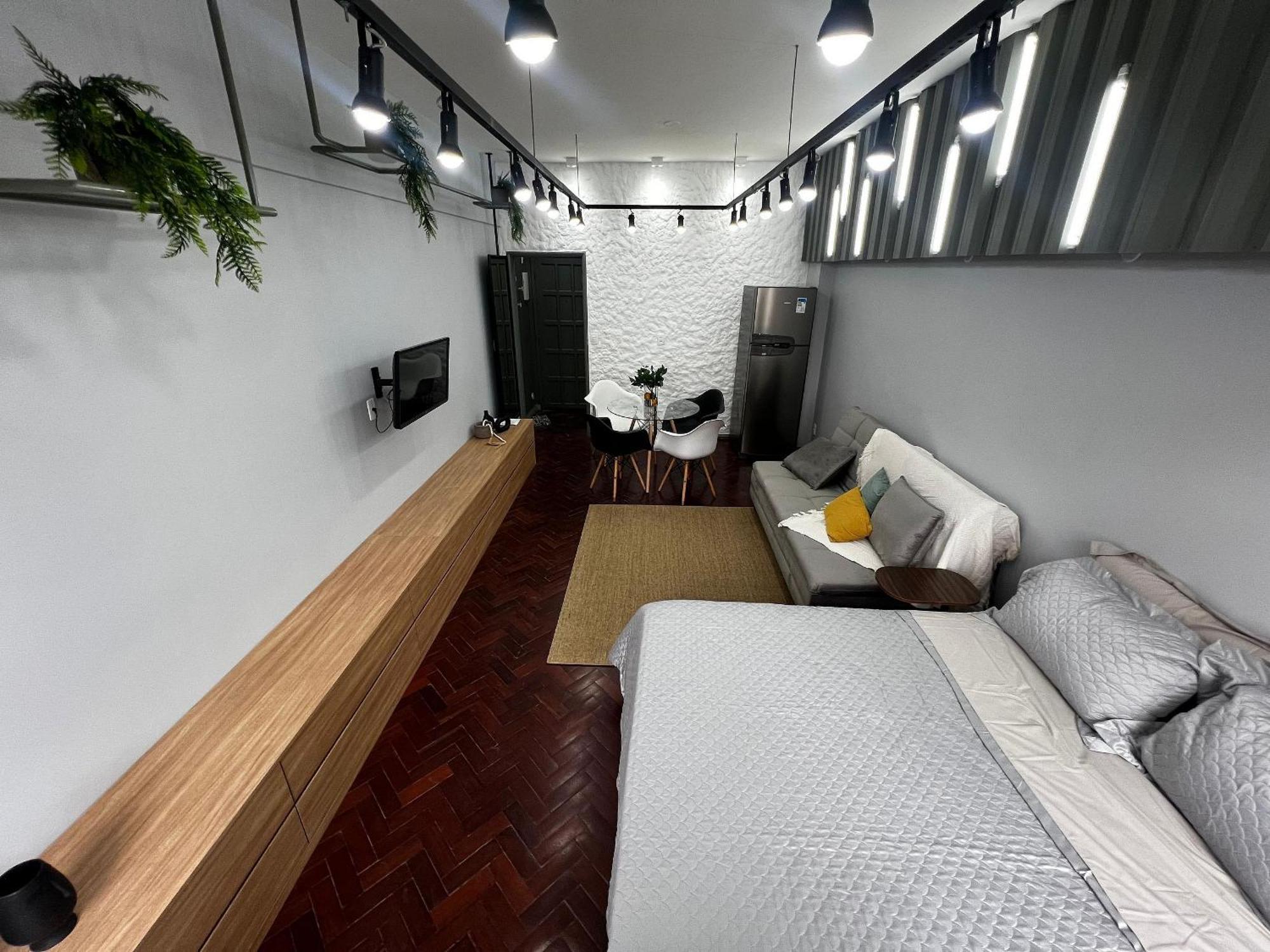 Flat Novinho C/ar No Centro/lapa Proximo Ao Metro Apartment